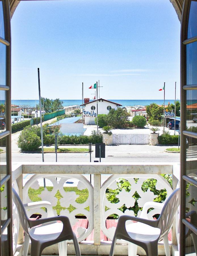 Hotel Poseidon Marina di Pietrasanta Eksteriør billede